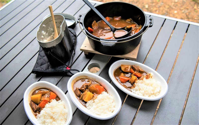 限定１日１組 q場貸切ダッチオーブンを使った野外で キャンプカレー宿泊プラン 京都市宇多野ユースホステル 公式